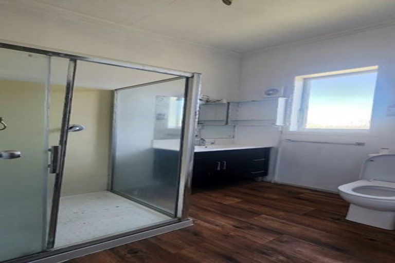 Photo of property in 308 Massey Road, Mangere East, Auckland, 2024