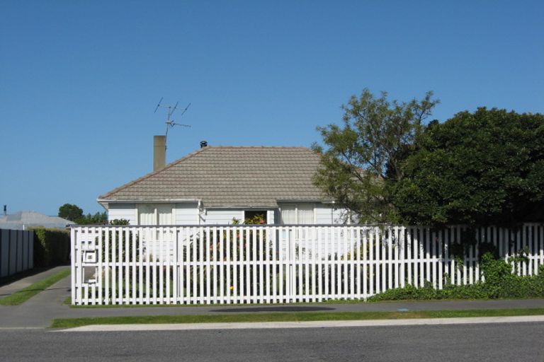 Photo of property in 56 Good Street, Rangiora, 7400