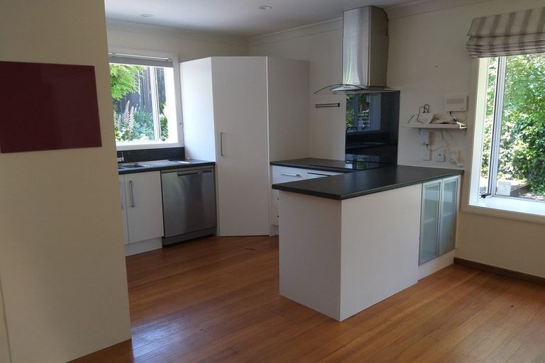 Photo of property in 2 Burnbrae Street, Saint Martins, Christchurch, 8022
