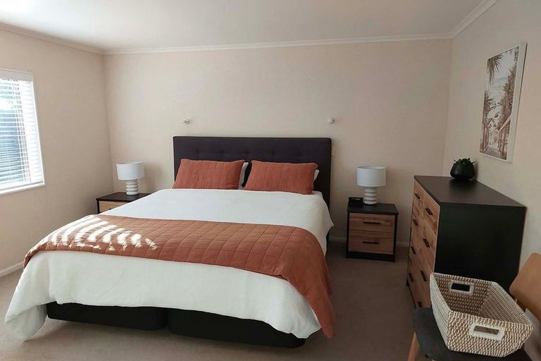 Photo of property in 2 Grevillea Place, Mount Maunganui, 3116