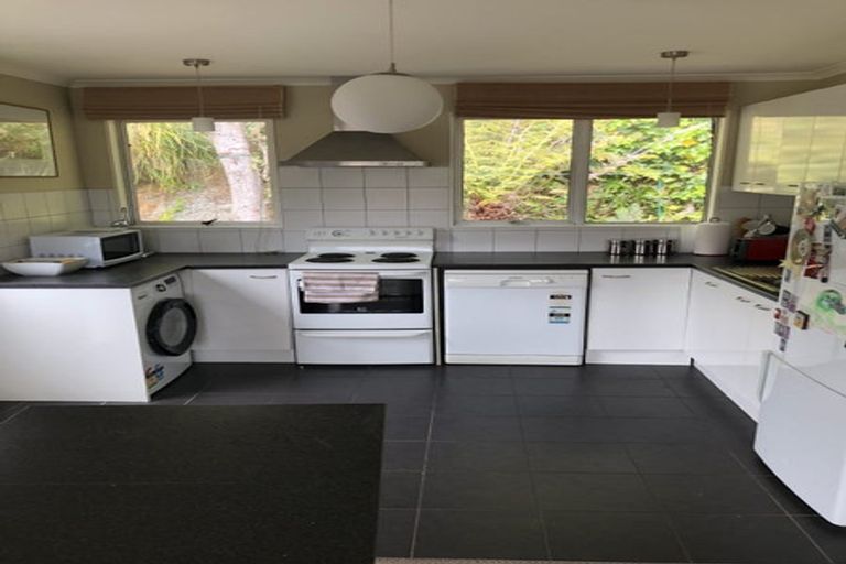 Photo of property in 1/132 Curtis Street, Northland, Wellington, 6012