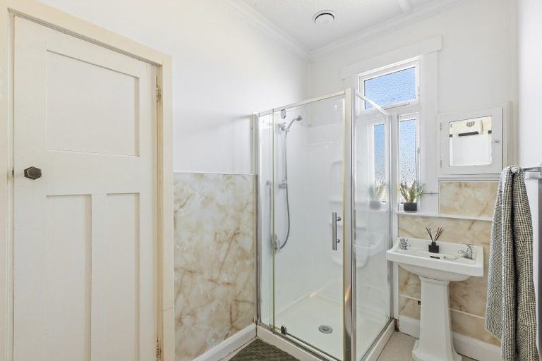 Photo of property in 389 Carrington Street, Upper Vogeltown, New Plymouth, 4310