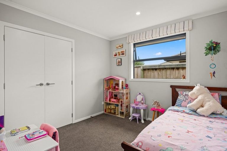Photo of property in 10 Ponga Place, Papamoa Beach, Papamoa, 3118