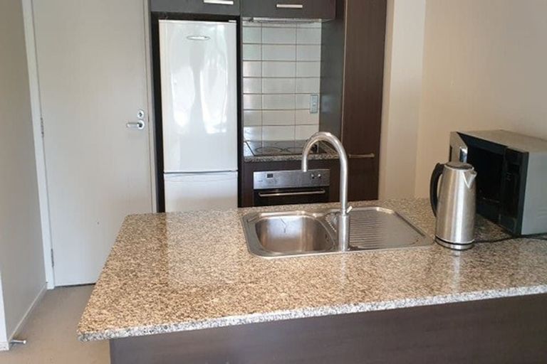 Photo of property in Shoal Haven Apartments, 109a/130 Anzac Street, Takapuna, Auckland, 0622