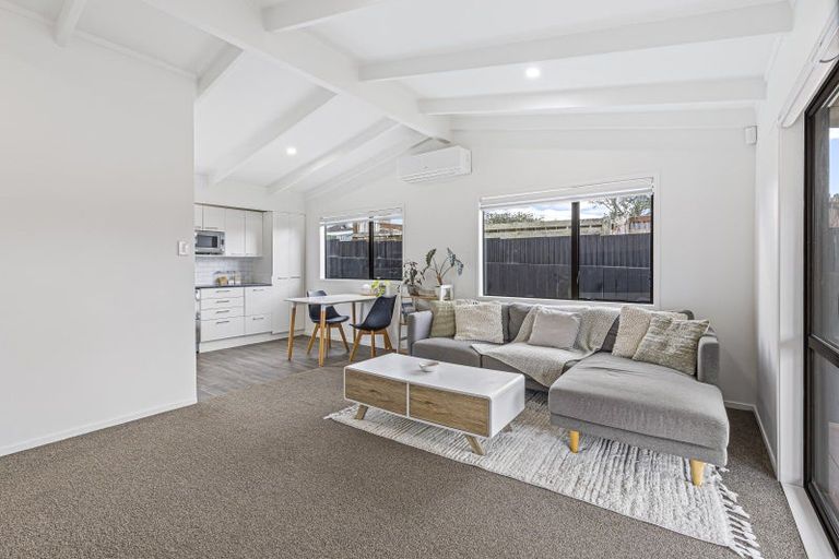 Photo of property in 141b Henderson Valley Road, Henderson, Auckland, 0612