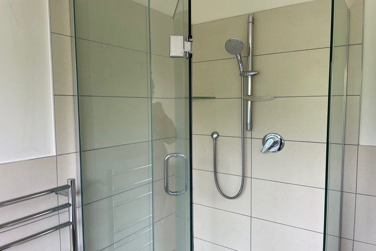 Photo of property in 21 Tilden Avenue, Hillcrest, Auckland, 0627