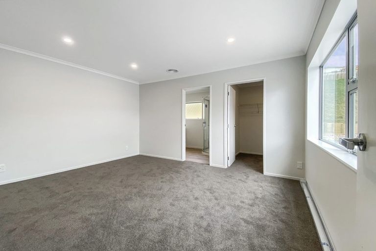 Photo of property in 147 Amesbury Drive, Churton Park, Wellington, 6037