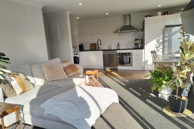 Photo of property in 4 William Earp Place, Tawa, Wellington, 5028