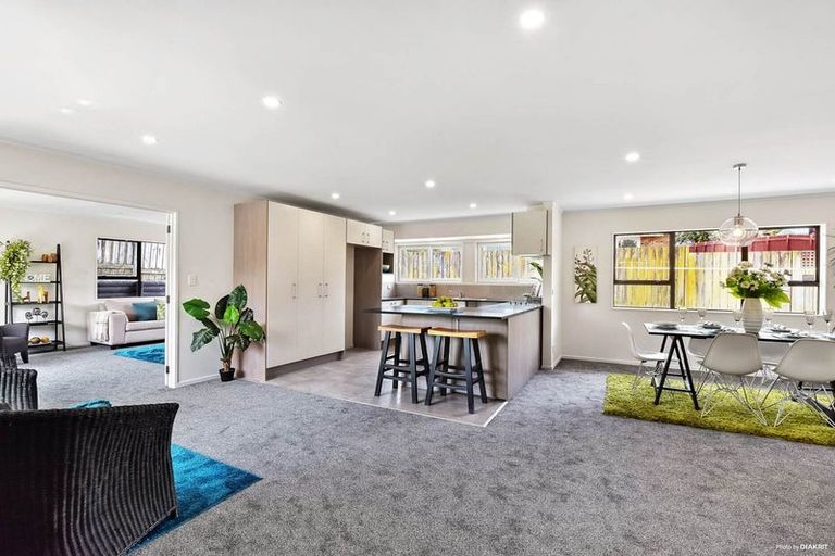 Photo of property in 6 Millhouse Drive, Northpark, Auckland, 2013