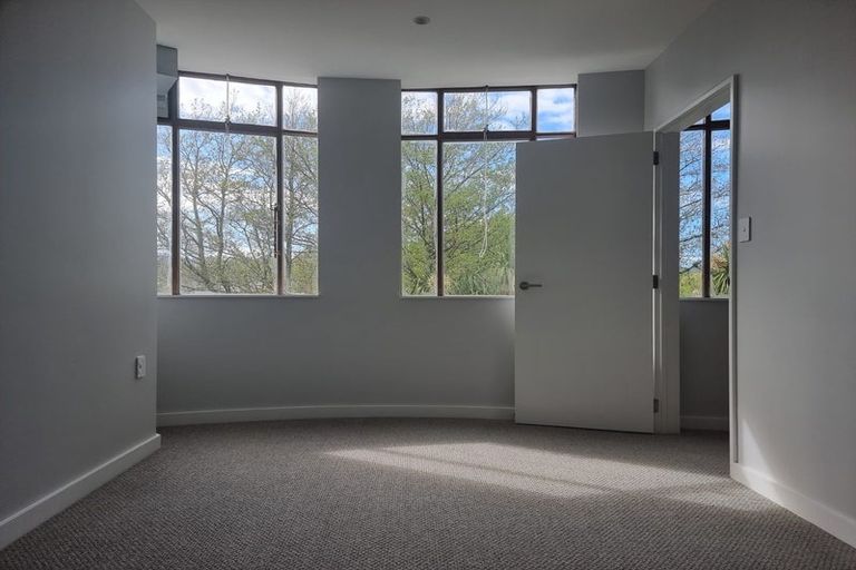 Photo of property in Unit 203,l2, 203/14 Laings Road, Hutt Central, Lower Hutt, 5010