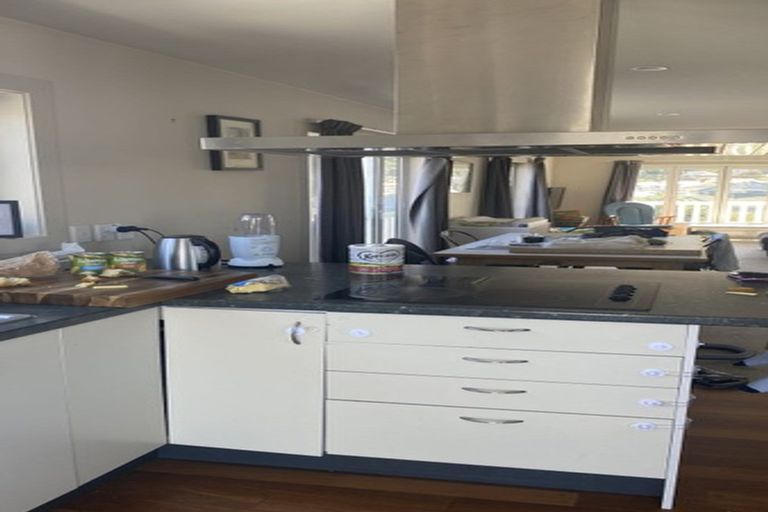 Photo of property in 181 Onepu Road, Lyall Bay, Wellington, 6022