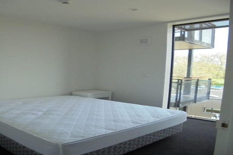 Photo of property in 50 Kilmore Street, Christchurch Central, Christchurch, 8013