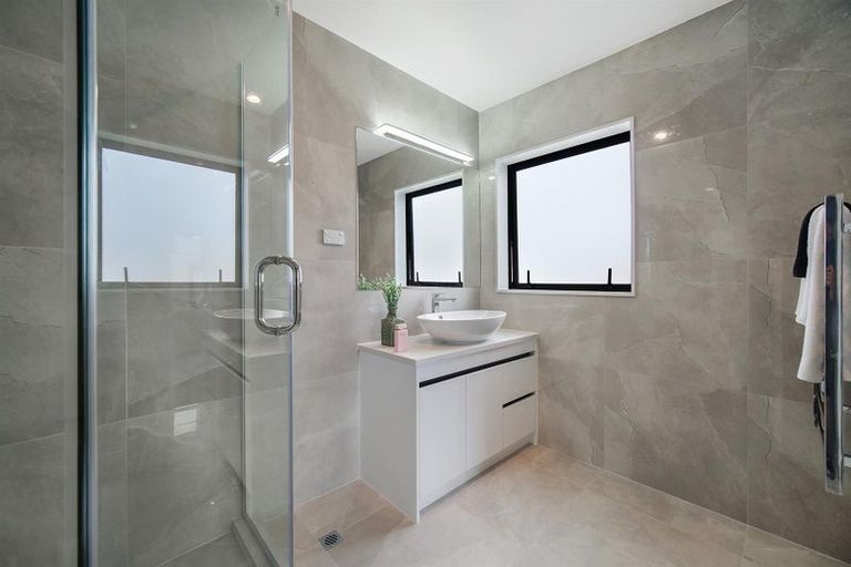 Photo of property in 28 Kairakau Street, Papakura, 2110