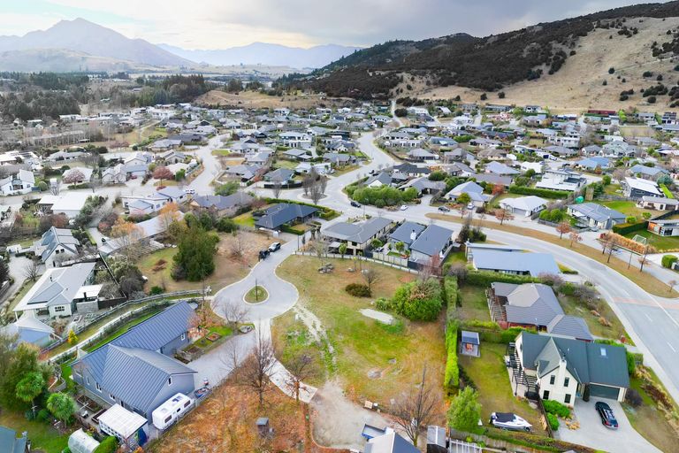 Photo of property in 7 Greenwood Lane, Wanaka, 9305