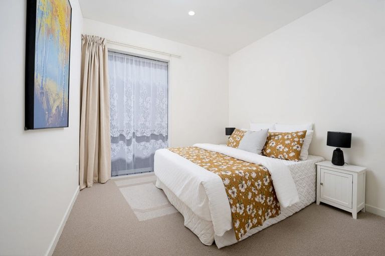 Photo of property in 9 Puwha Street, Massey, Auckland, 0614