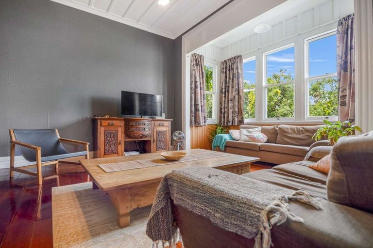 Photo of property in 163 Princes Street West, Pukekohe, 2120