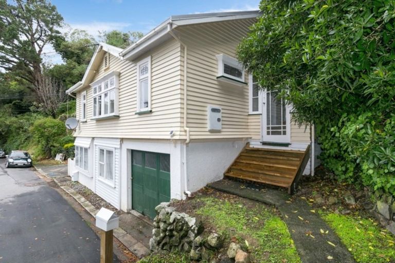 Photo of property in 23 Laura Avenue, Brooklyn, Wellington, 6021