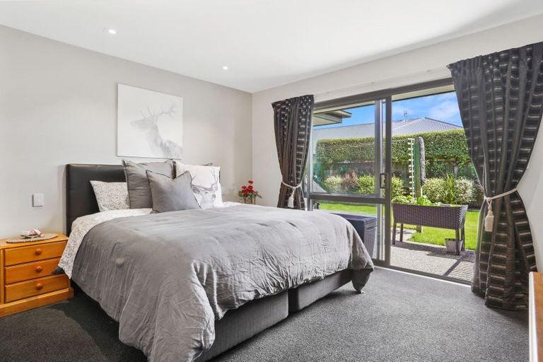 Photo of property in 22 Merrilees Place, Linwood, Christchurch, 8062