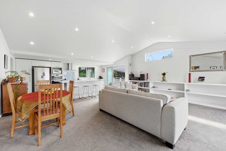 Photo of property in 6 Kegworth Place, Browns Bay, Auckland, 0630