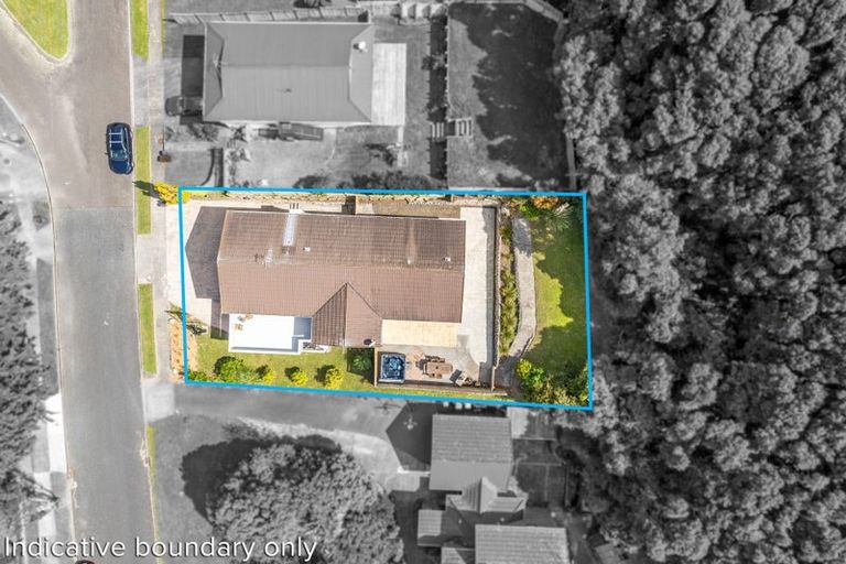 Photo of property in 56 Albatross Close, Whitby, Porirua, 5024