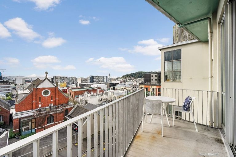 Photo of property in Qba Apartments, 3k/51 Webb Street, Mount Cook, Wellington, 6011