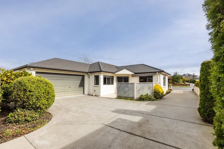 Photo of property in 5a Avondale Road, Taradale, Napier, 4112