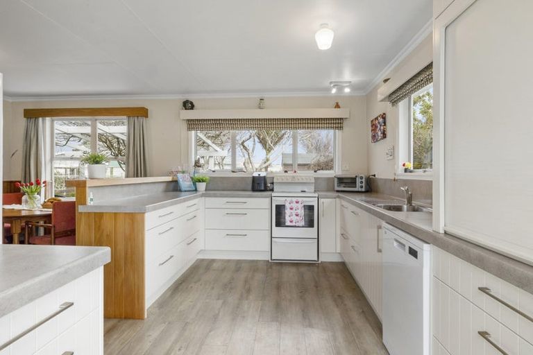Photo of property in 5 Lydford Place, Spotswood, New Plymouth, 4310