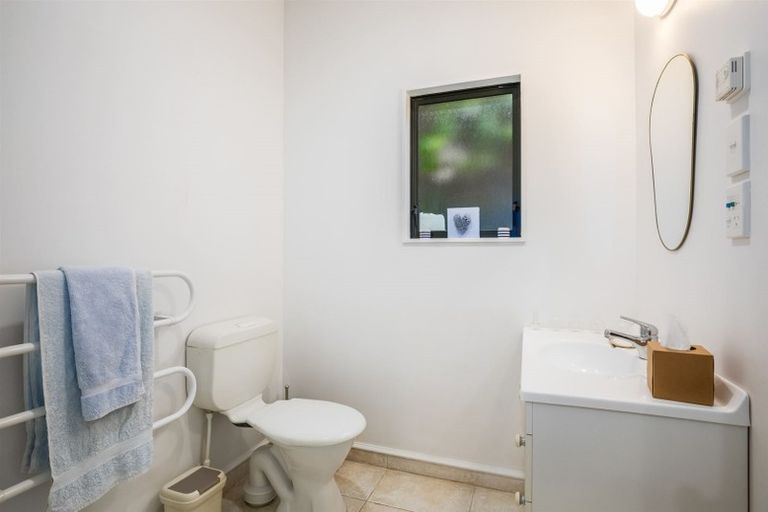 Photo of property in 39 Leeward Drive, Whitby, Porirua, 5024