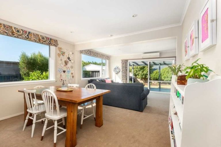 Photo of property in 42 Croziers Road, St Albans, Christchurch, 8052