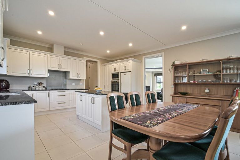 Photo of property in 5 Aoraki Road, Poraiti, Napier, 4112