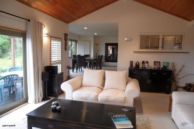 Photo of property in 115 Pacific View Drive, Whangamata, 3620