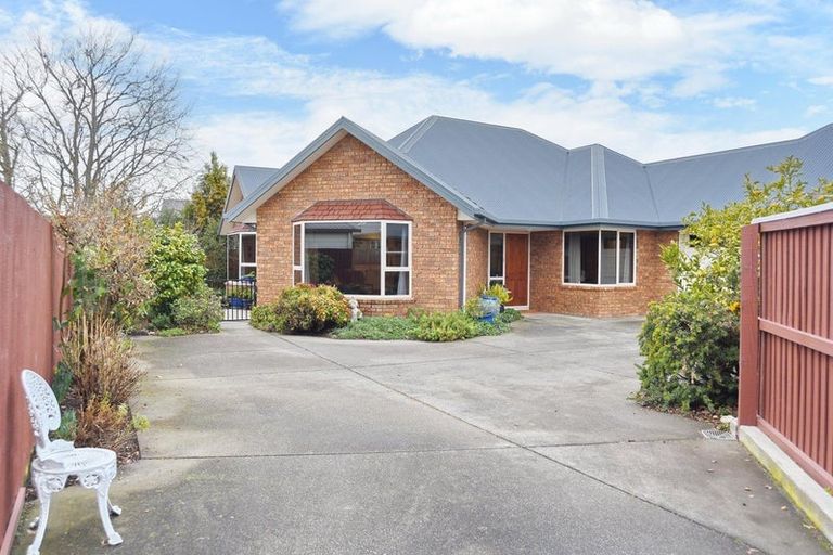 Photo of property in 10b Goodwood Close, Rangiora, 7400