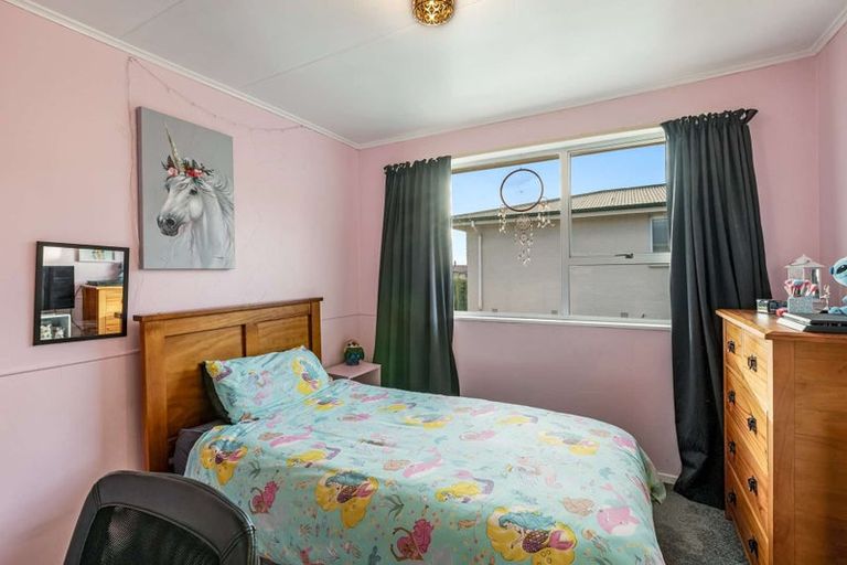 Photo of property in 2 Dale Crescent, East Gore, Gore, 9710