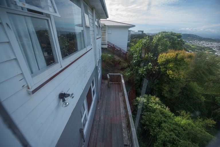 Photo of property in 12 Maple Grove, Kingston, Wellington, 6021