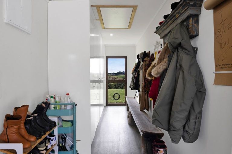 Photo of property in 515 Carrington Road, Hurworth, New Plymouth, 4371