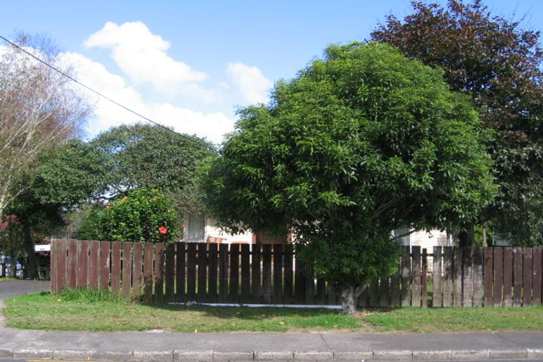 Photo of property in 48 Strid Road, Te Atatu South, Auckland, 0610