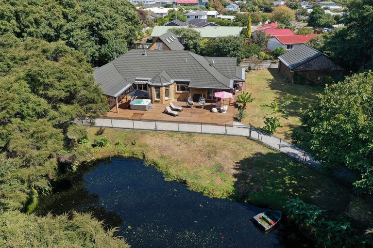 Photo of property in 60 Langdale Avenue, Paraparaumu, 5032