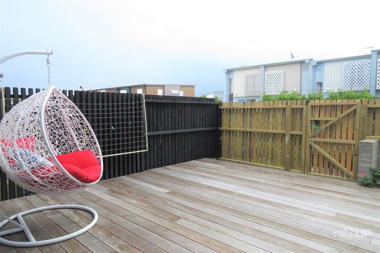 Photo of property in 26 Oioi Road, Hobsonville, Auckland, 0616