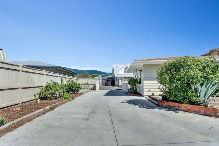 Photo of property in 20 Dickens Street, Stoke, Nelson, 7011