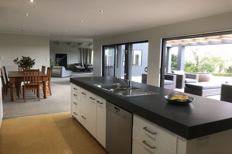 Photo of property in 470 Porangahau Road, Waipukurau, 4282