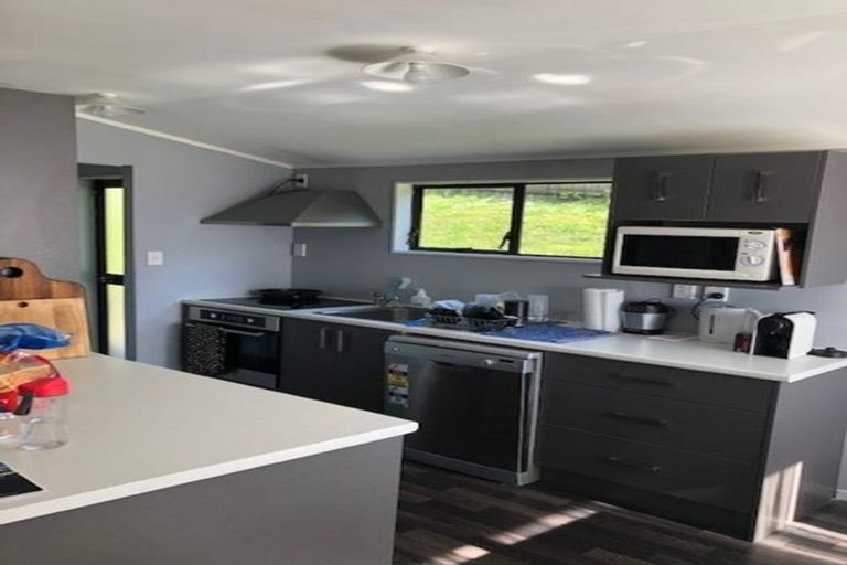 Photo of property in 1/6 Helena Street, Massey, Auckland, 0614