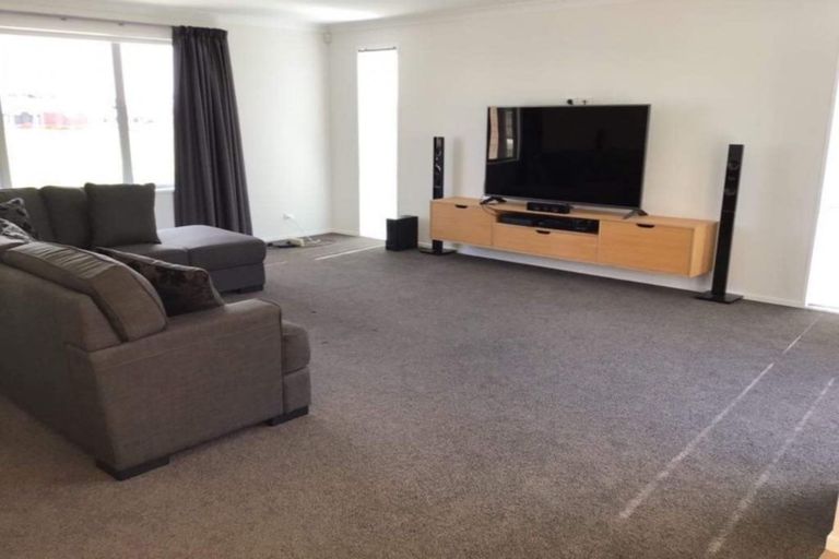 Photo of property in 5 Gladys Place, Levin, 5510