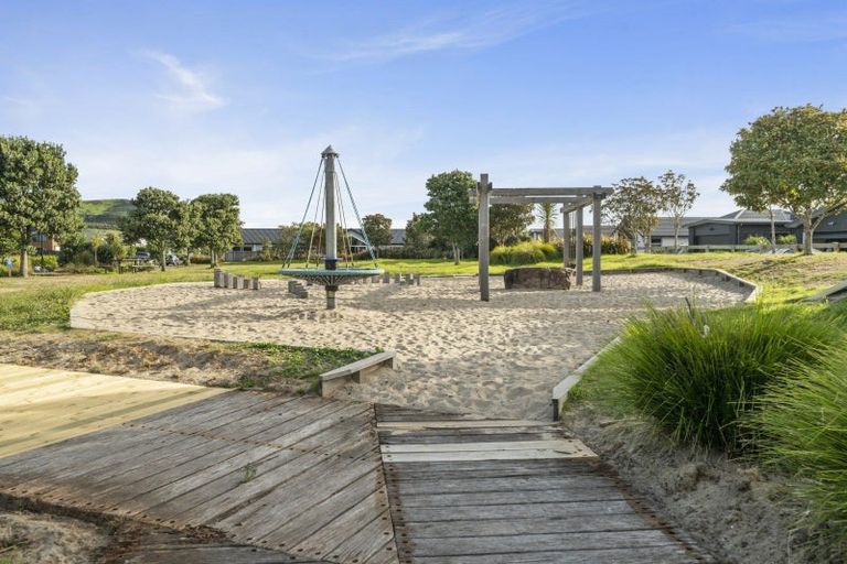 Photo of property in 67 Awatira Drive, Papamoa Beach, Papamoa, 3118