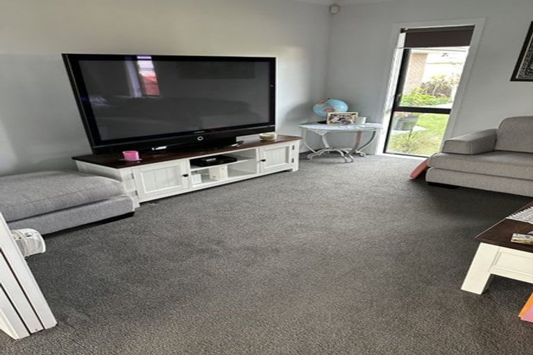 Photo of property in 5 Oxnam Place, Foxton Beach, Foxton, 4815