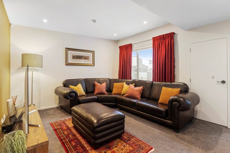 Photo of property in 12 Koropiko Lane, Flat Bush, Auckland, 2019