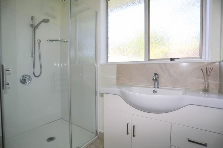 Photo of property in 2/38 Konini Street, Riccarton, Christchurch, 8041