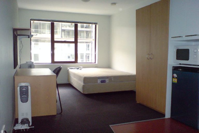 Photo of property in Orange Apartments/victoria Centr, 710/169 The Terrace, Wellington Central, Wellington, 6011