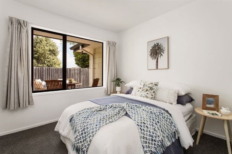 Photo of property in 30 Lees Road, Strowan, Christchurch, 8052