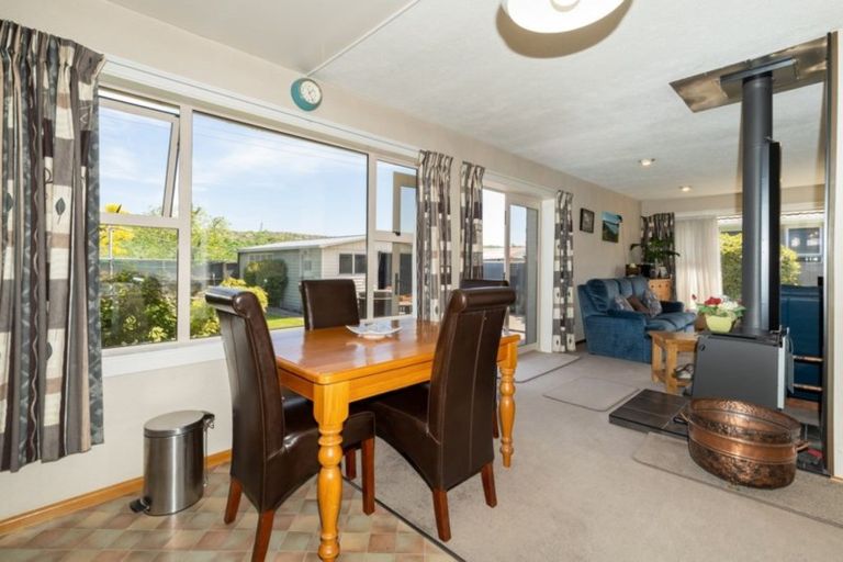 Photo of property in 33 Boston Avenue, Hornby, Christchurch, 8042