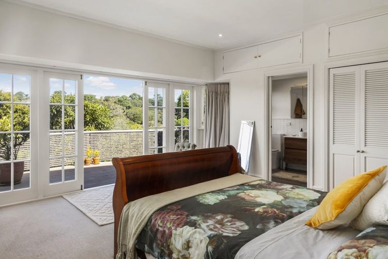 Photo of property in 6 Bank Road, Northland, Wellington, 6012